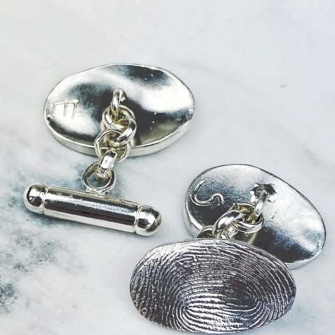 Gemelos Personalizados de Cadena y Huellas